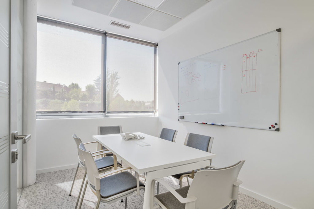 Ivory MGMT - Diseño de interiores, gestión de espacio, construcción, equipamiento para oficinas, reformas